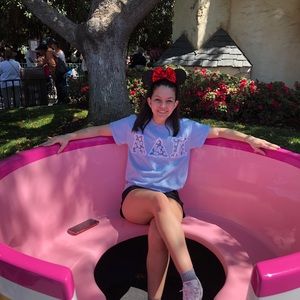 Meet your Posher, Delaney